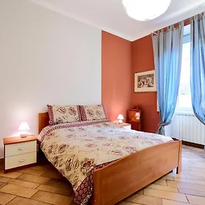  Appartamento Xenia - Elegant Flat In The Center Of Italia